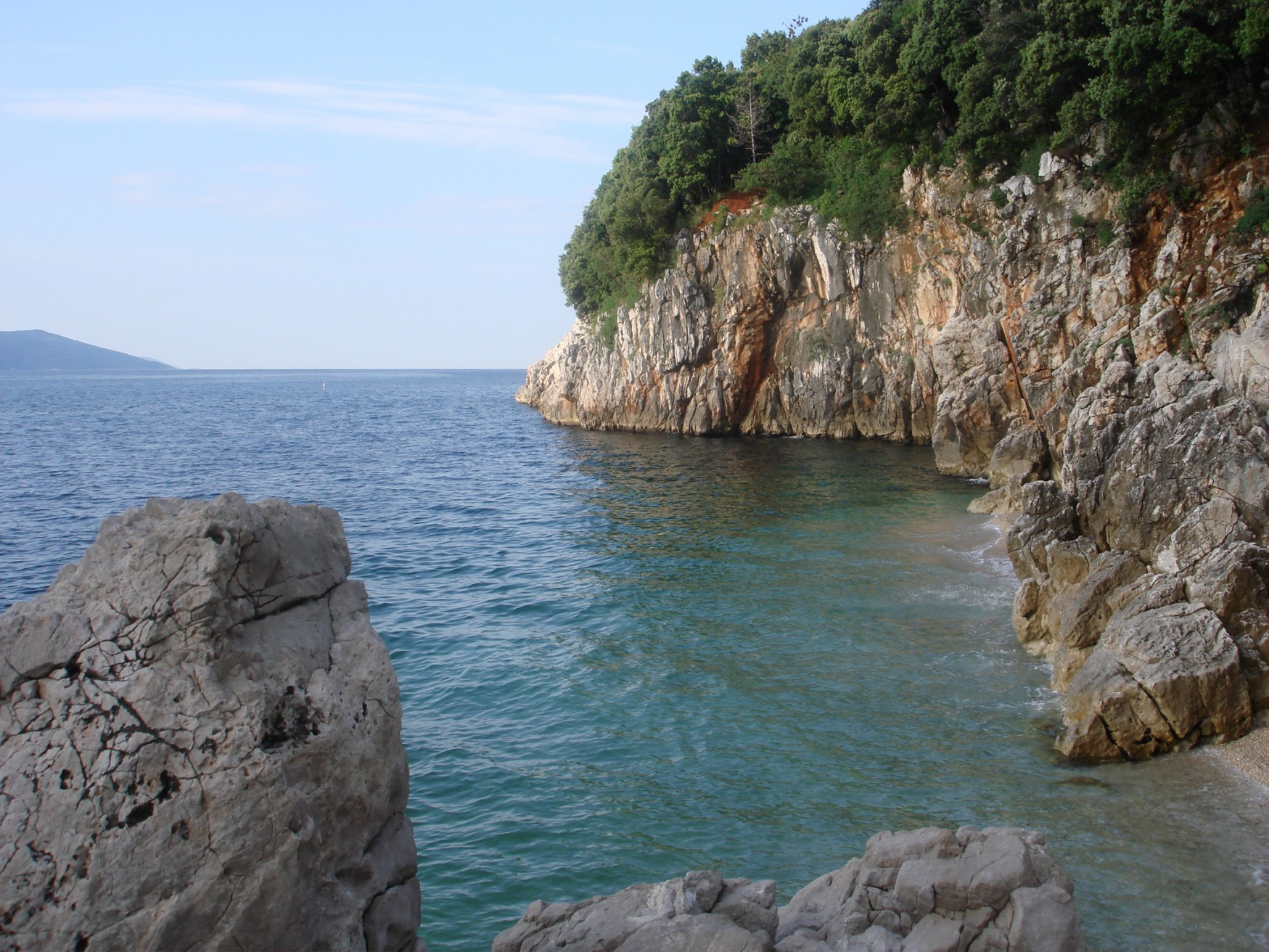 Скала в Мощеничка-Драга, Хорватия. Фото 1 – фотографии Хорватии