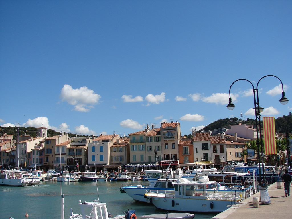 Причал в Кассис, Франция – фотографии Франции