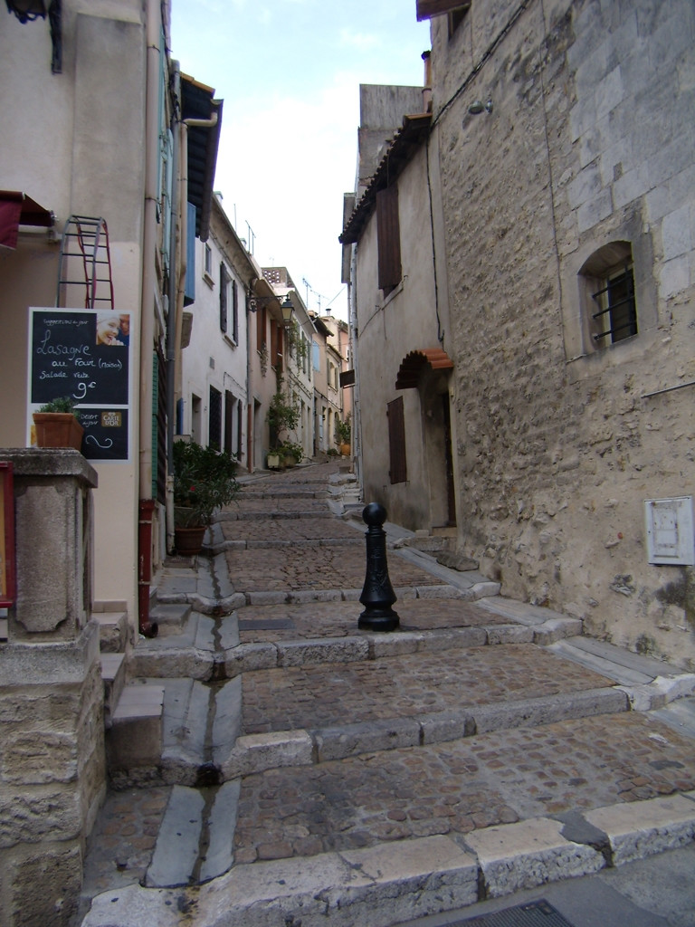 Улица в Арль, Франция. Фото 5 – фотографии Франции