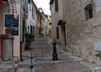 Улица в Арль, Франция. Фото 5 – фотографии Франции