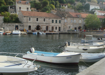 Лодки у причала на острове Шипан, Хорватия. Фото 1 – фотографии Хорватии