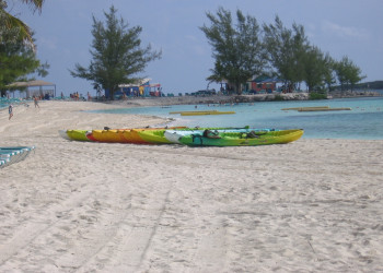 Пляж на острове Берри Айлендс, Багамские острова. Фото 27 – фотографии Багамских островов