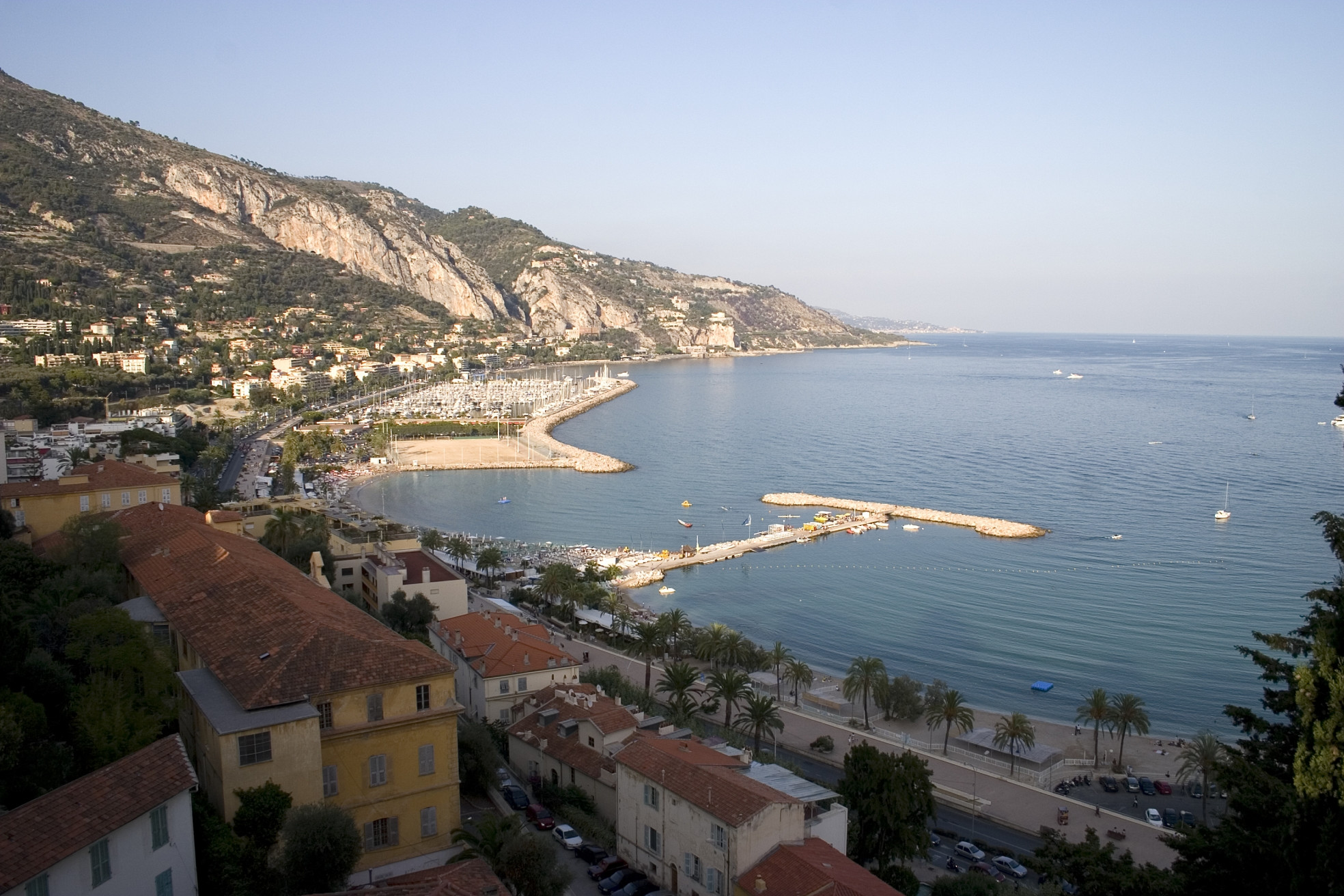 Набережная в Ментоне, Франция. Фото 8 – фотографии Франции