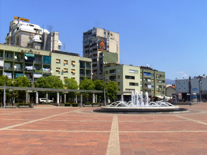 Площадь в Подгорица, Черногория – фотографии Черногории