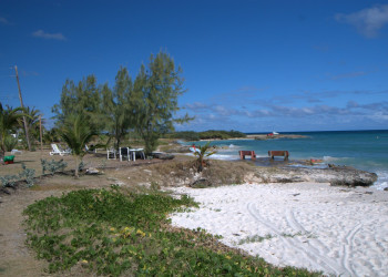 Пляж с белым песком на южном побережье Барбадоса – фотографии Барбадоса
