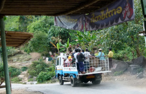 Транспорт до пагоды – фотографии Мьянмы