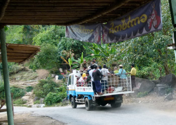 Транспорт до пагоды – фотографии Мьянмы