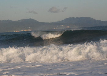 Волны в Порт Рояле, Ямайка – фотографии Ямайки