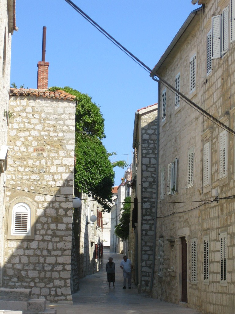 Улица в Раб, Хорватия. Фото 3 – фотографии Хорватии