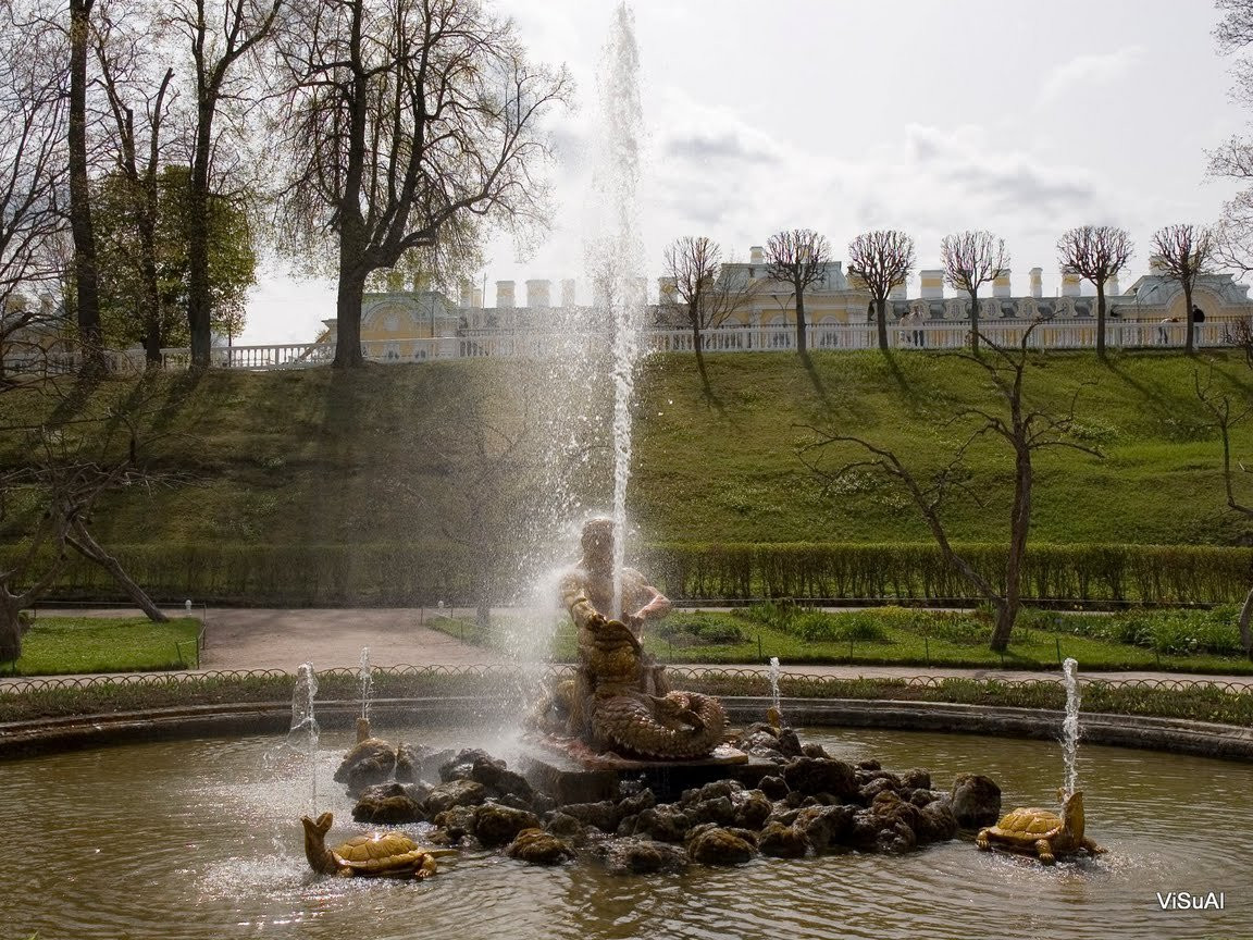 Фонтан в Петергофе, Россия. Фото 10 – фотографии России