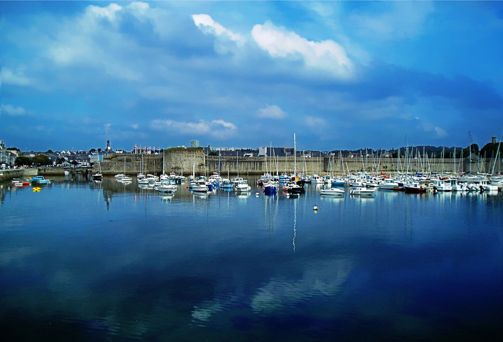 Залив в Конкарно, Франция – фотографии Франции