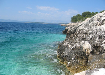 Скала на острове Корчула, Хорватия – фотографии Хорватии