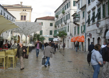 Улица в Котор, Черногория. Фото 8 – фотографии Черногории