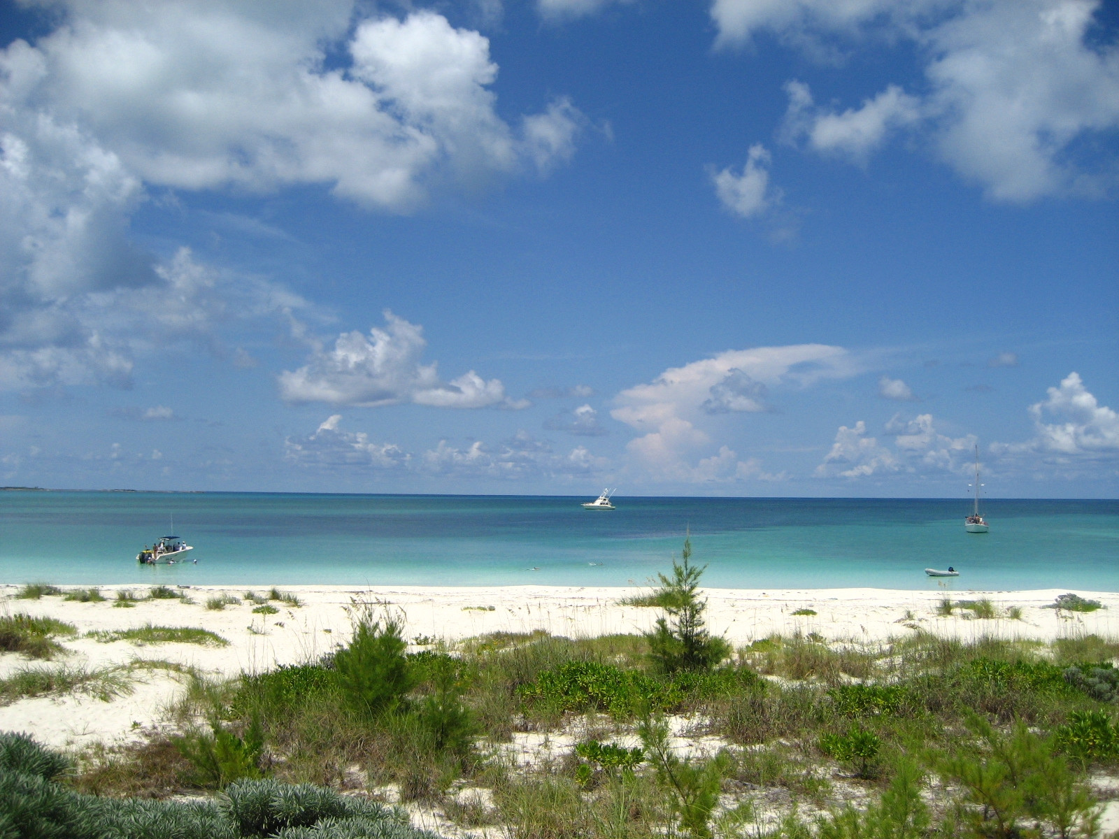 Пляж на острове Берри Айлендс, Багамские острова. Фото 28 – фотографии Багамских островов
