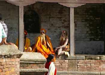 Садху - странствующие йоги – фотографии Непала