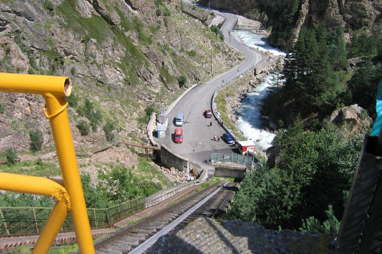 Подъёмник в ущелье Адыр Су, Россия. Фото 1 – фотографии России