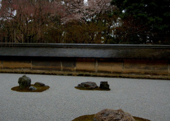 Rock Garden at Ryoanji Temple – фотографии Японии