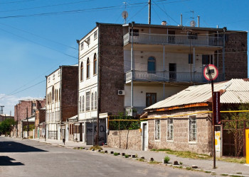 Улица в Вагаршапат, Армения – фотографии Армении