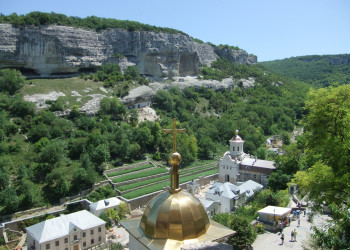 Свято-Успенский мужской монастырь, Крым, Россия – фотографии России