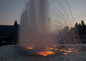 Фонтан в Лебедянь, Россия. Фото 1 – фотографии России