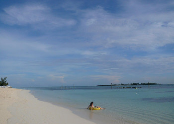 Пляж в Нью-Провиденс, Багамские острова. Фото 3 – фотографии Багамских островов