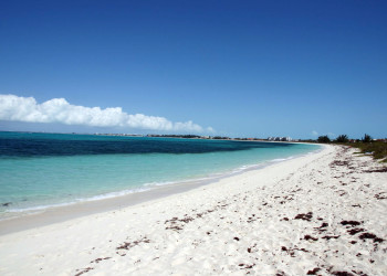 Пляж на острове Провиденсиалес – фотографии Тёркс и Кайкос