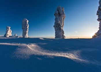Маньпупунёр – Столбы Выветривания в Коми. Зима. Фото 1 – фотографии России