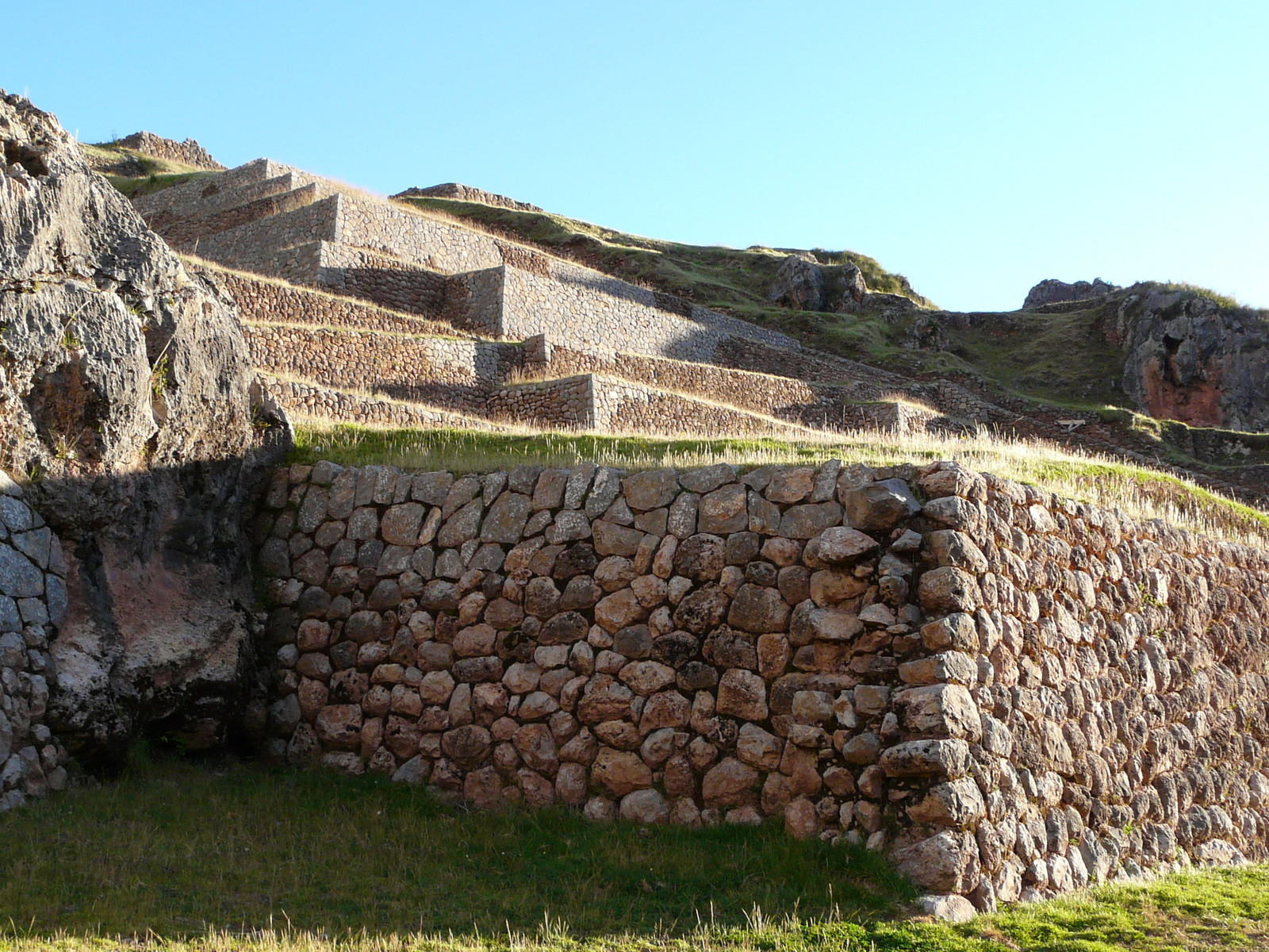 Террасы инков в Чинчеро (Chinchero) – фотографии Перу