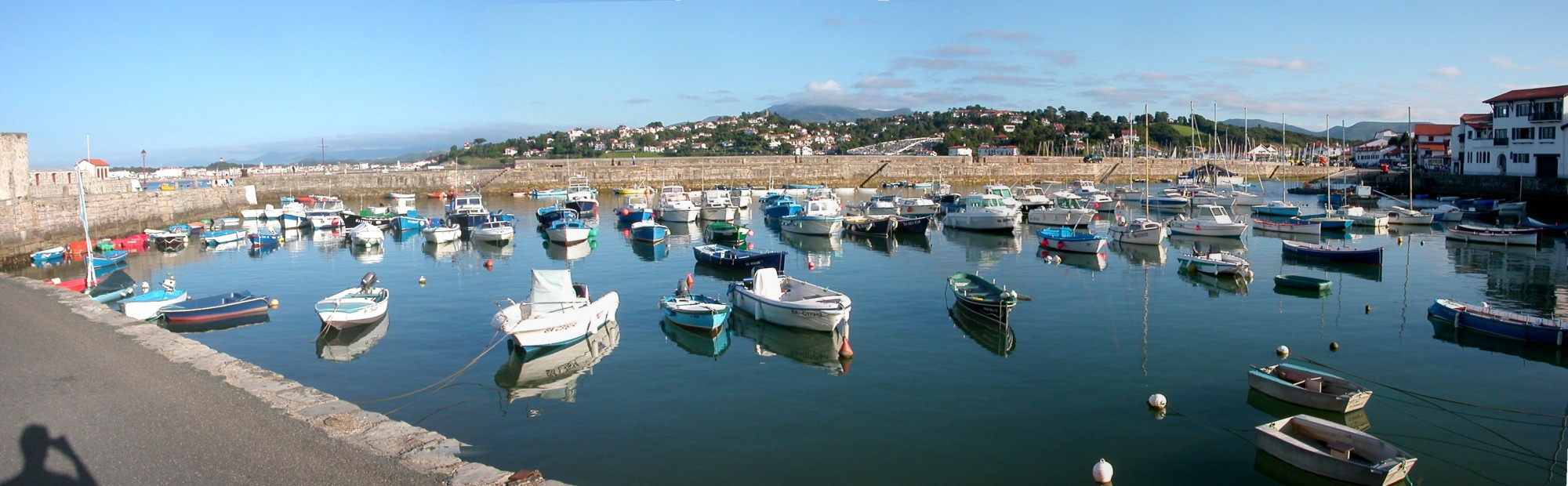Лодки и парусники в Сибуре, Франция. Фото 1 – фотографии Франции