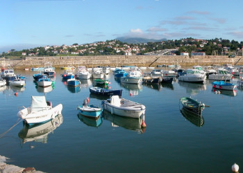 Лодки и парусники в Сибуре, Франция. Фото 1 – фотографии Франции