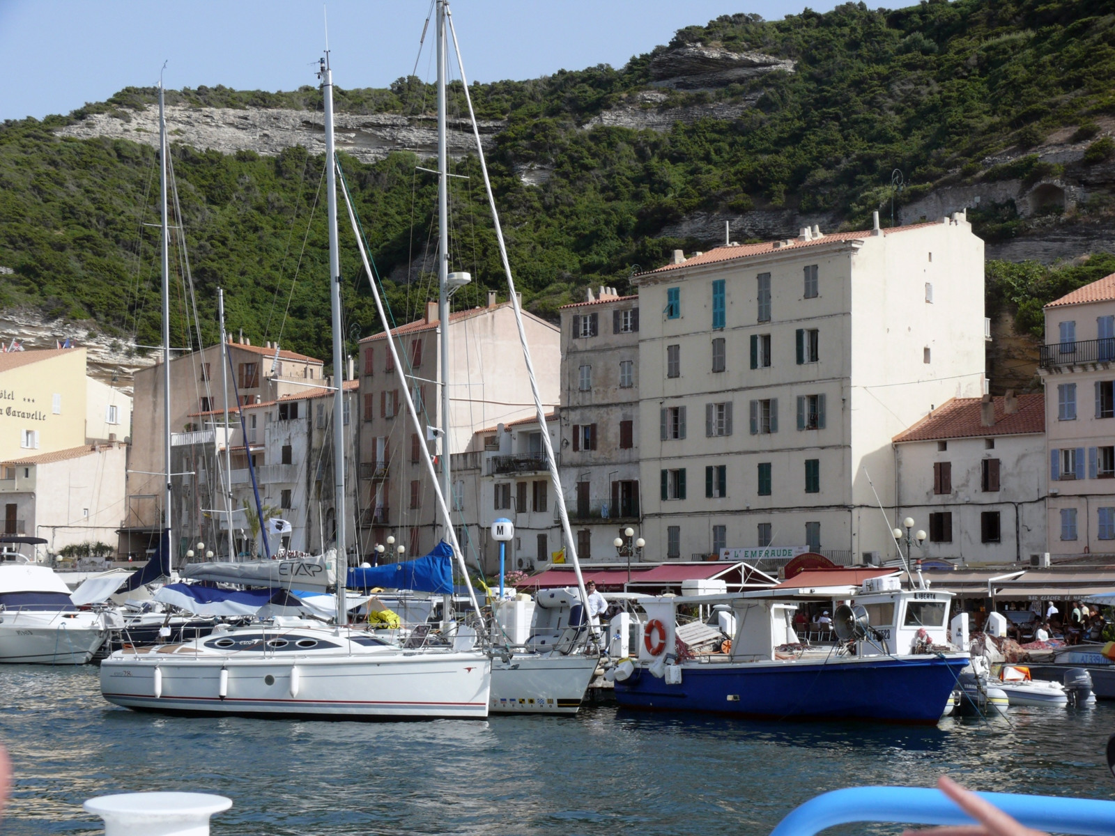 Яхты и катера в Бонифачо, Франция – фотографии Франции