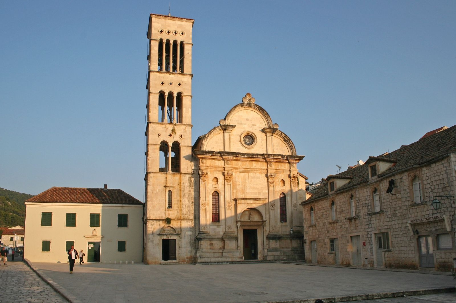 Площадь в Хвар, Хорватия. Фото 1 – фотографии Хорватии