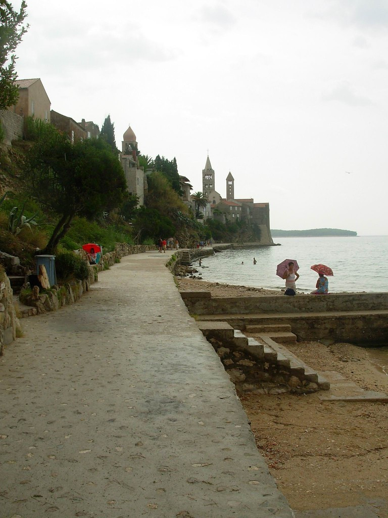 Набережная в Раб, Хорватия. Фото 9 – фотографии Хорватии