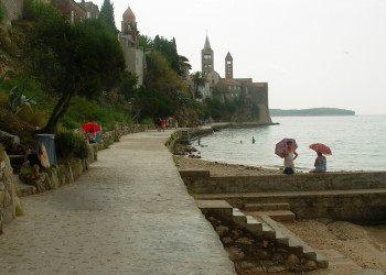 Набережная в Раб, Хорватия. Фото 9 – фотографии Хорватии