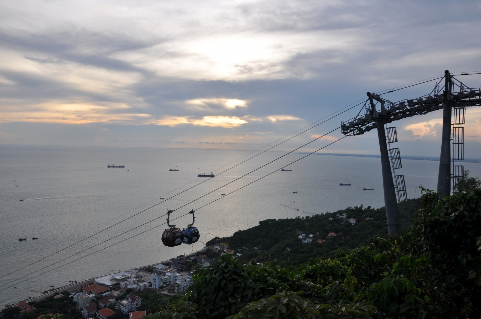 Фуникулёр в Вунгтау – фотографии Вьетнама