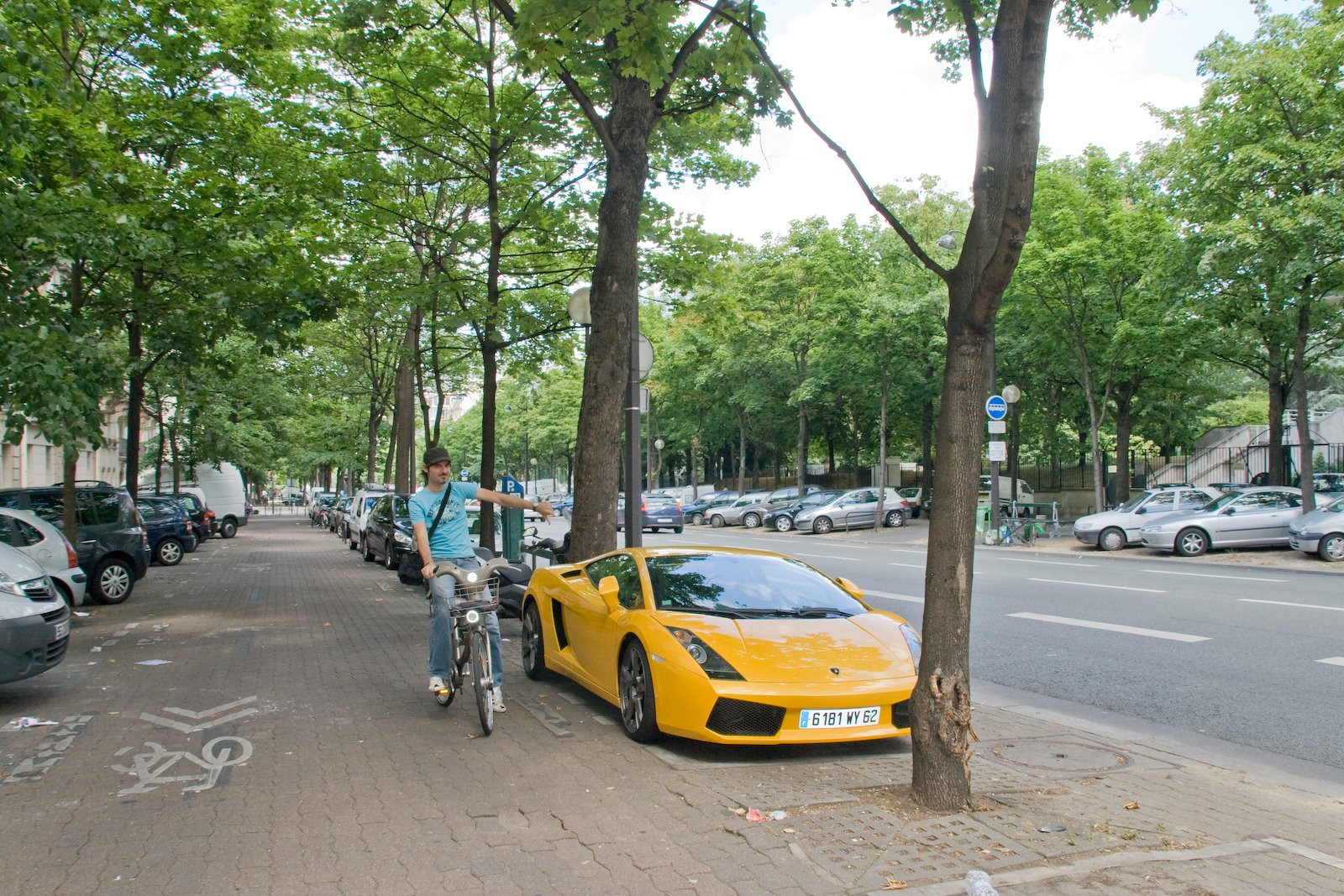 Ламборжини – фотографии Франции