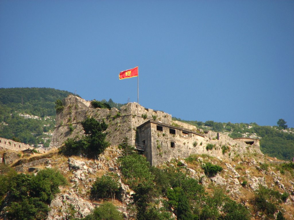 Крепость в Котор, Черногория – фотографии Черногории