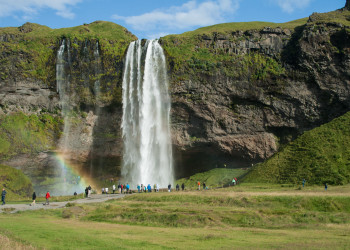 Сельяландсфосс (Seljalandsfoss), Исландия – фотографии Исландии