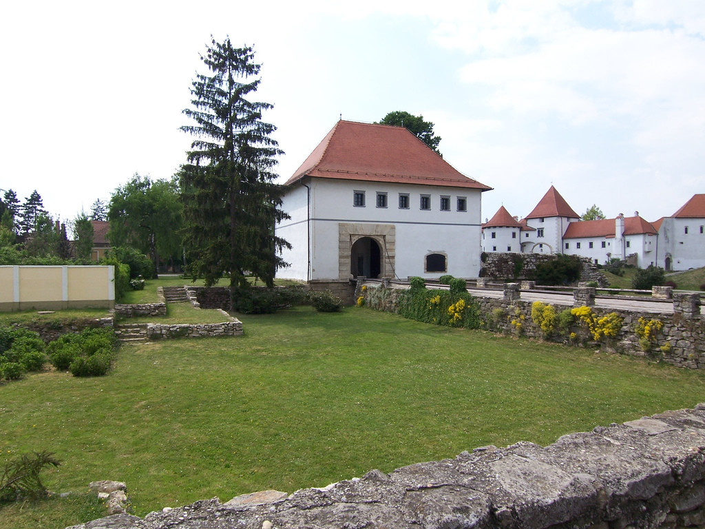 Замковый комплекс Стари Град – фотографии Хорватии