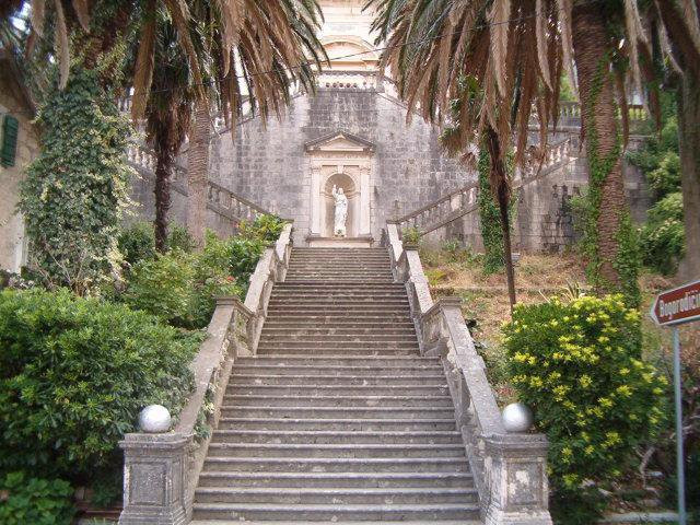 Храм в Прчань, Черногория. Фото 1 – фотографии Черногории