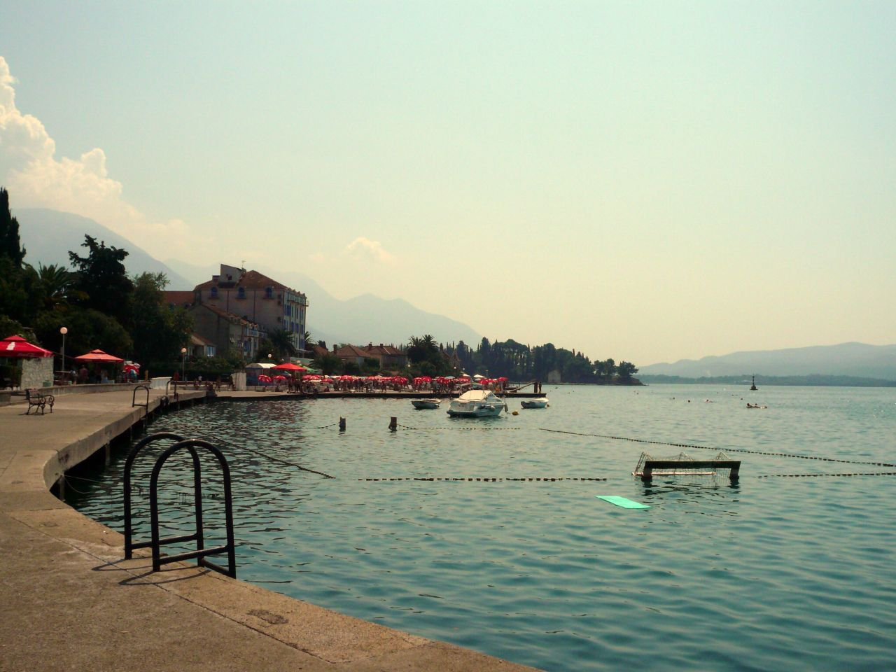 Набережная в Тиват, Черногория. Фото 6 – фотографии Черногории