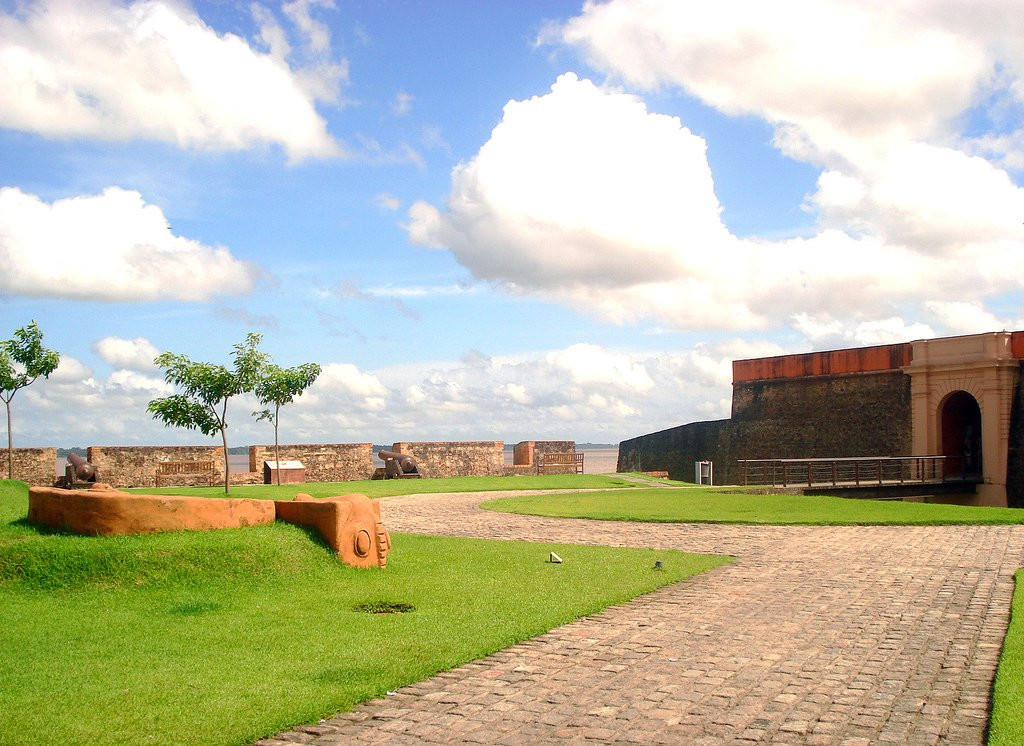 Форте-ду-Каштелу (Forte do Castelo) в Белене, Бразилия – фотографии Бразилии