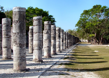 Группа тысячи колонн (Group of a Thousand Columns). Фото 1 – фотографии Мексики