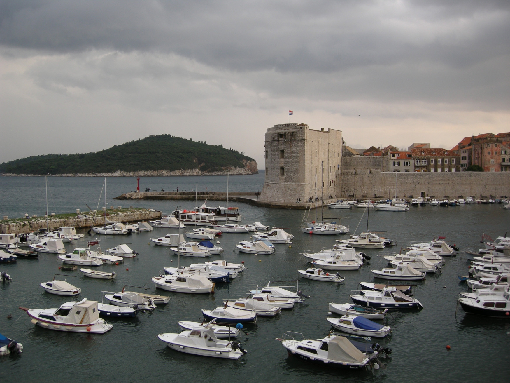 Яхты и катера в Дубровнике, Хорватия. Фото 9 – фотографии Хорватии