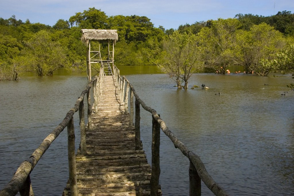 Озеро в Ольгин провинция, Куба – фотографии Кубы