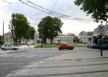 Улица в Гренобле, Франция. Фото 3 – фотографии Франции