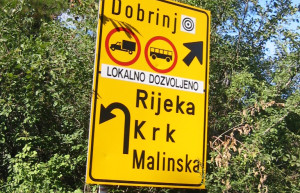 Указатель в Добринь, Хорватия – фотографии Хорватии