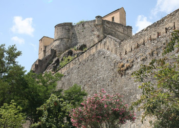 Крепость в Сартене, Франция – фотографии Франции