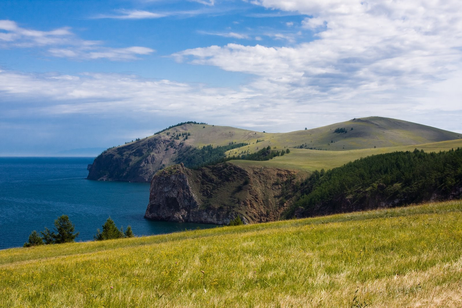 Природа на озере Байкал, Россия. Фото 3 – фотографии России