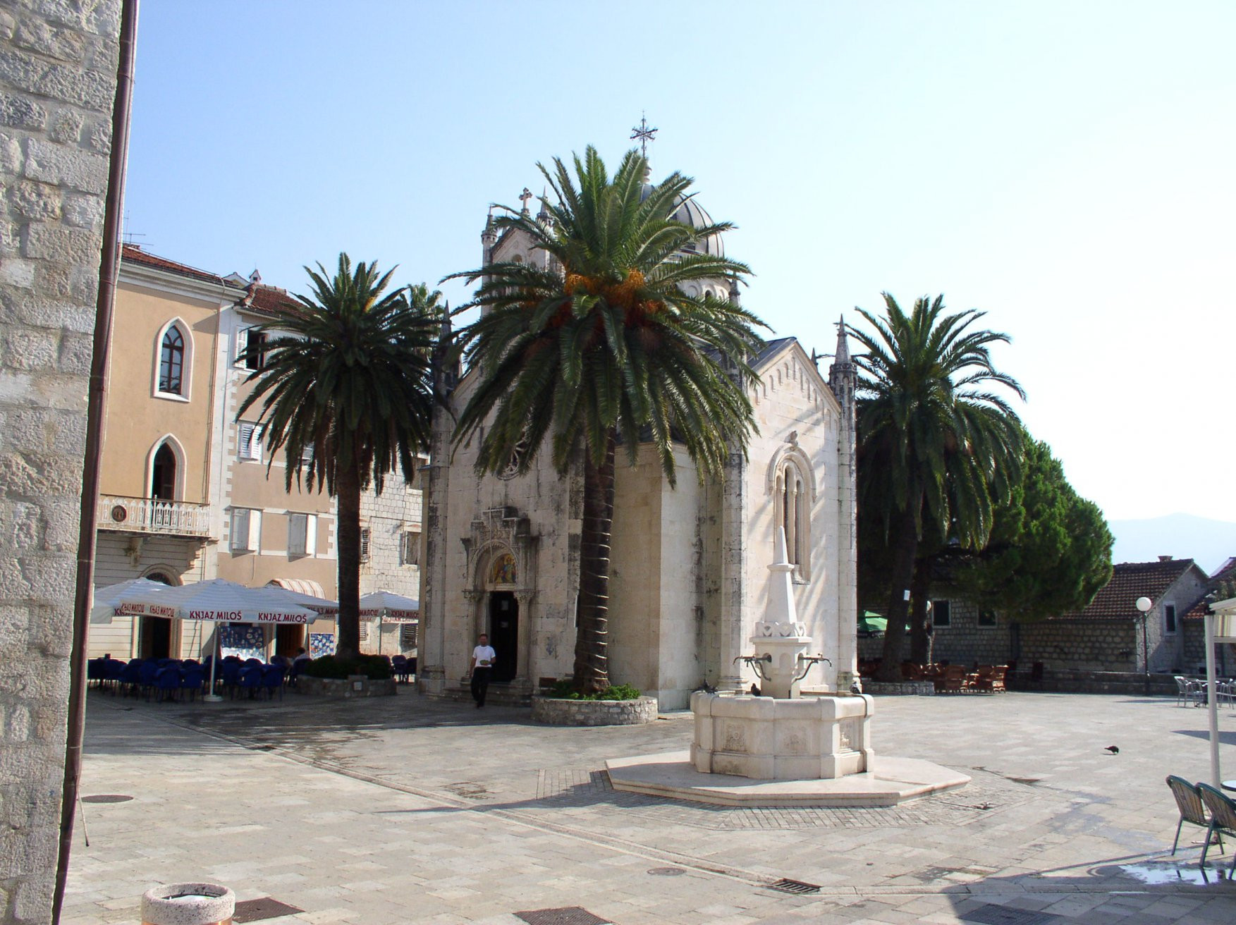 Площадь в Херцег-Нови, Черногория. Фото 5 – фотографии Черногории